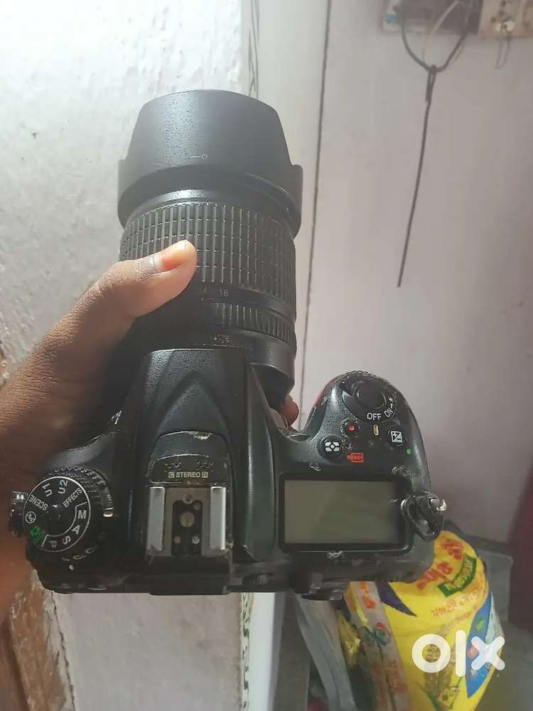 Nikon 7200