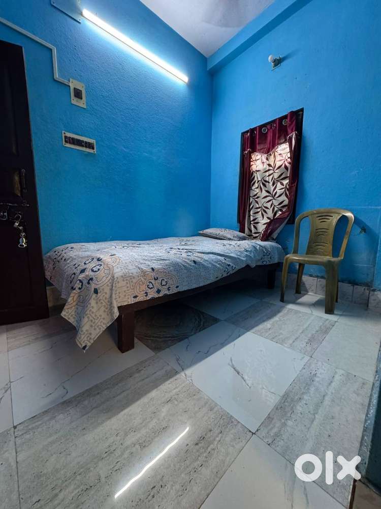 Room available for Rent in Parnashree Locality(Parnashree Poddopukur)