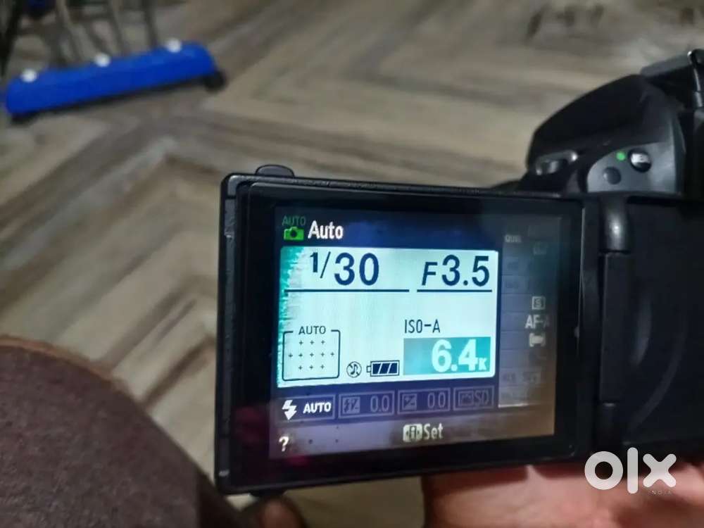 i want to sell my nikon camera gud condition