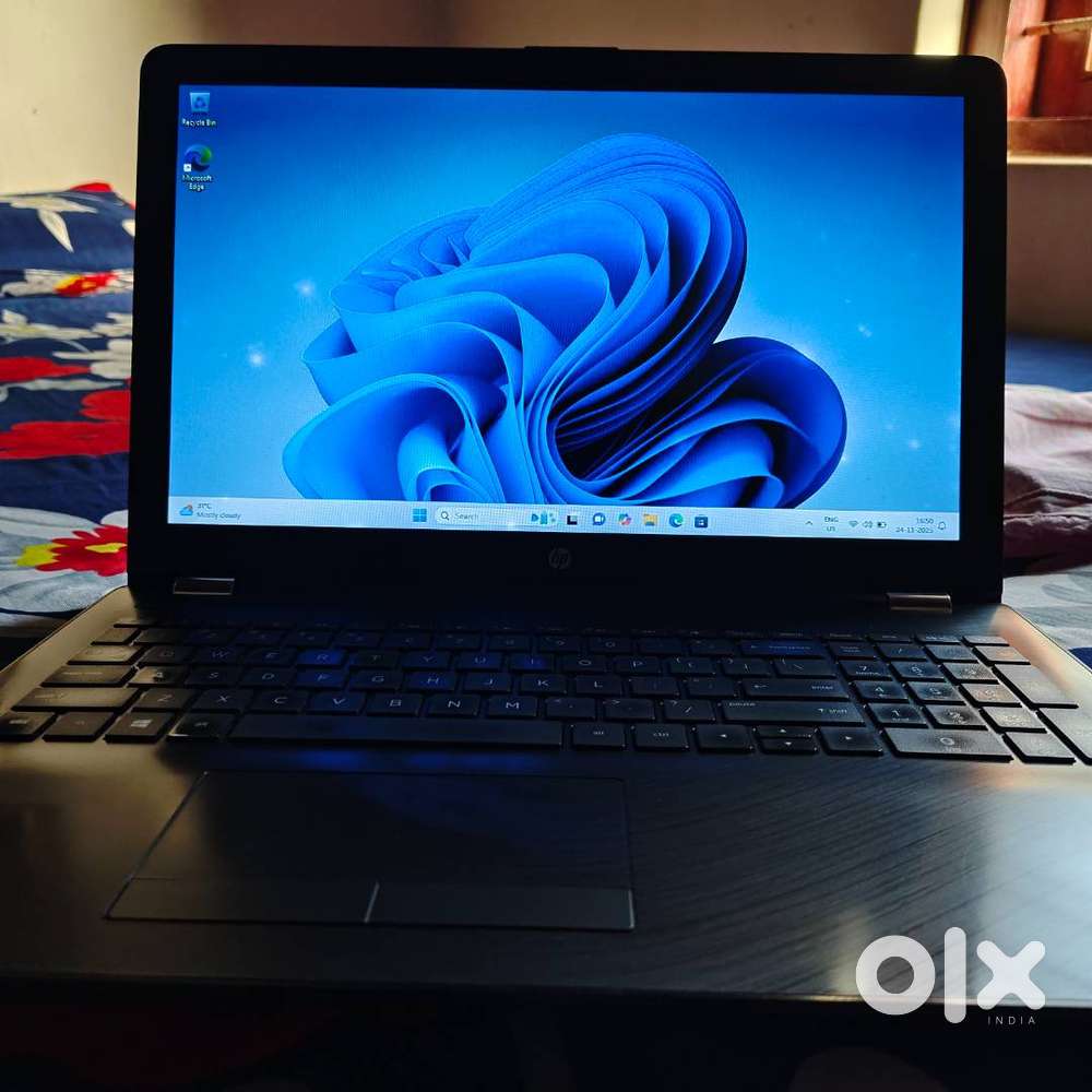 HP Laptop  6th Gen i3  Good Condition  Perfect for Work & Study