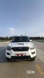 Mahindra Scorpio S8, 2017, Diesel