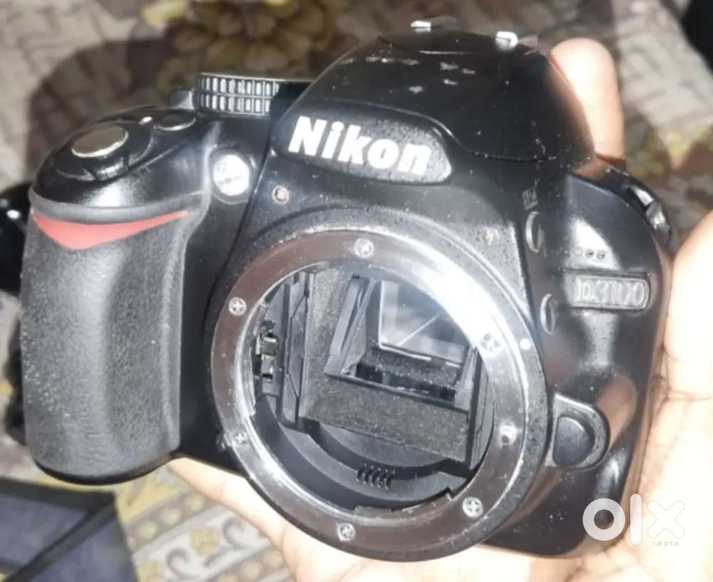 Nikon d3100 DSLR camera with lens