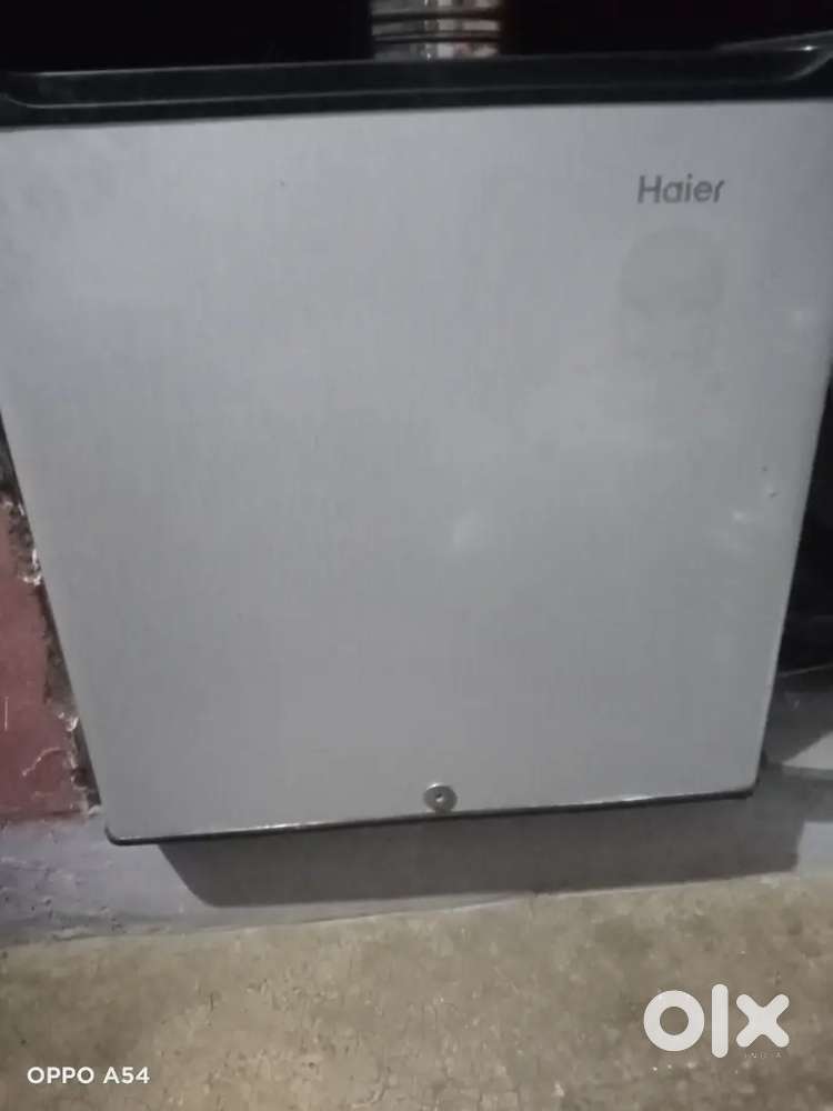 Haiar mini fridge