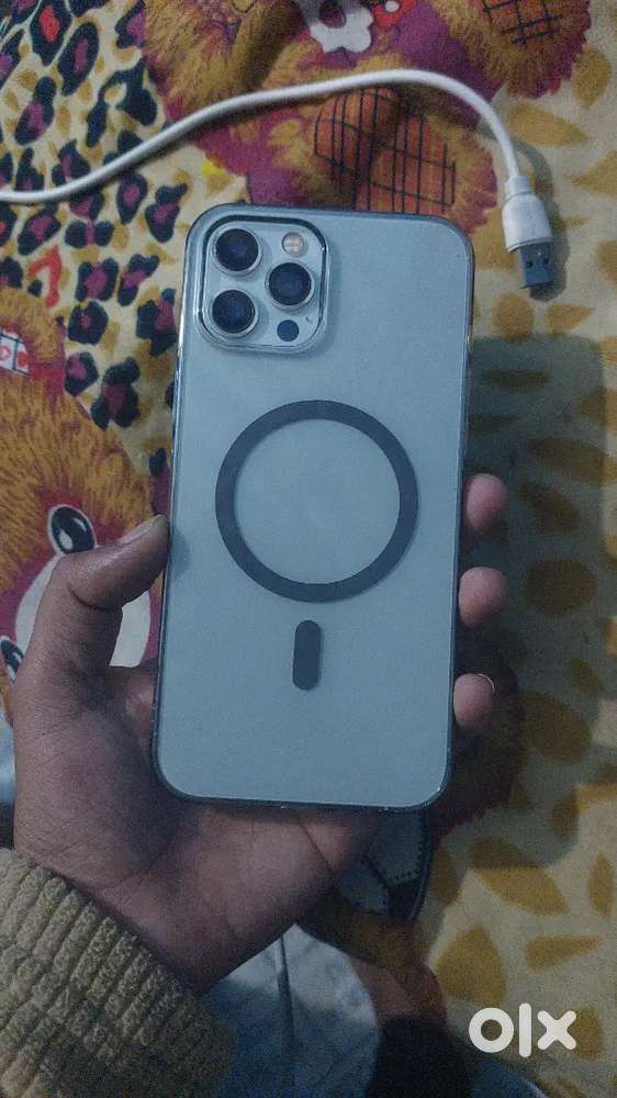 iPhone 12 pro max (256GB) White colour