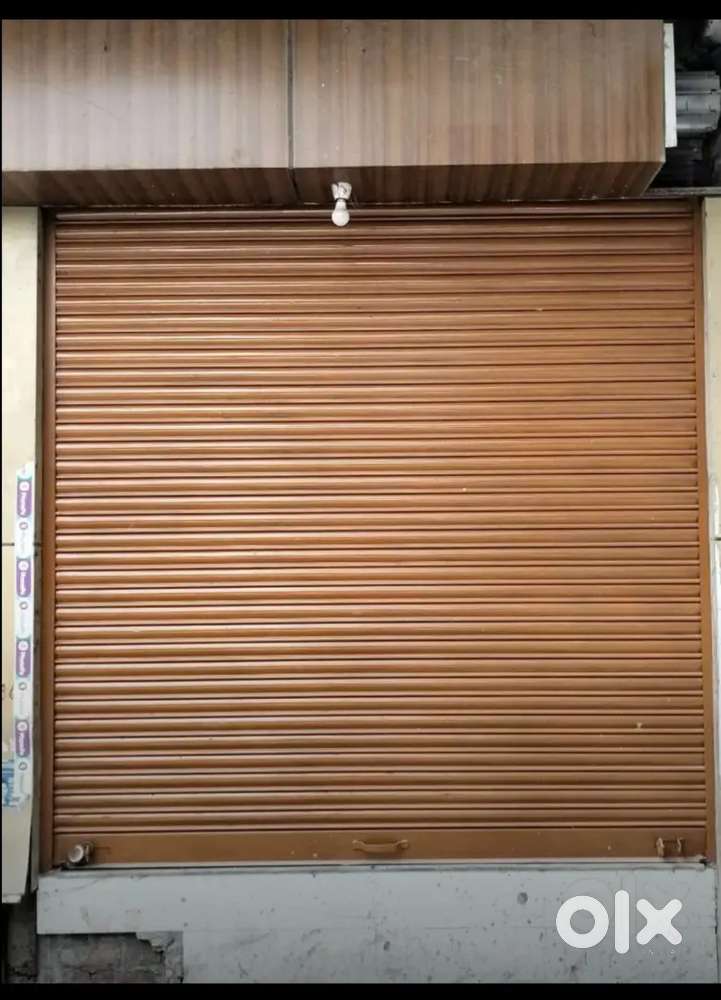Shop for sale available in wazirabad