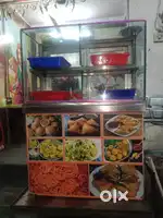 नाश्ते का कांच का काउंटर