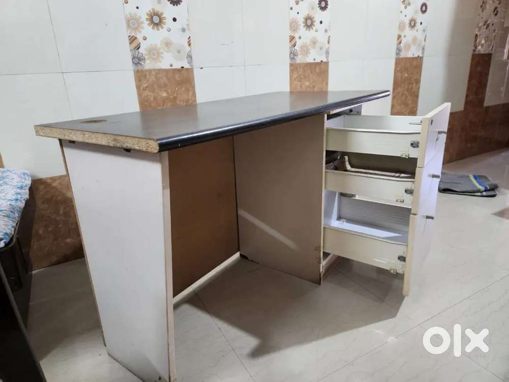 Computer table with 3 draw @1500