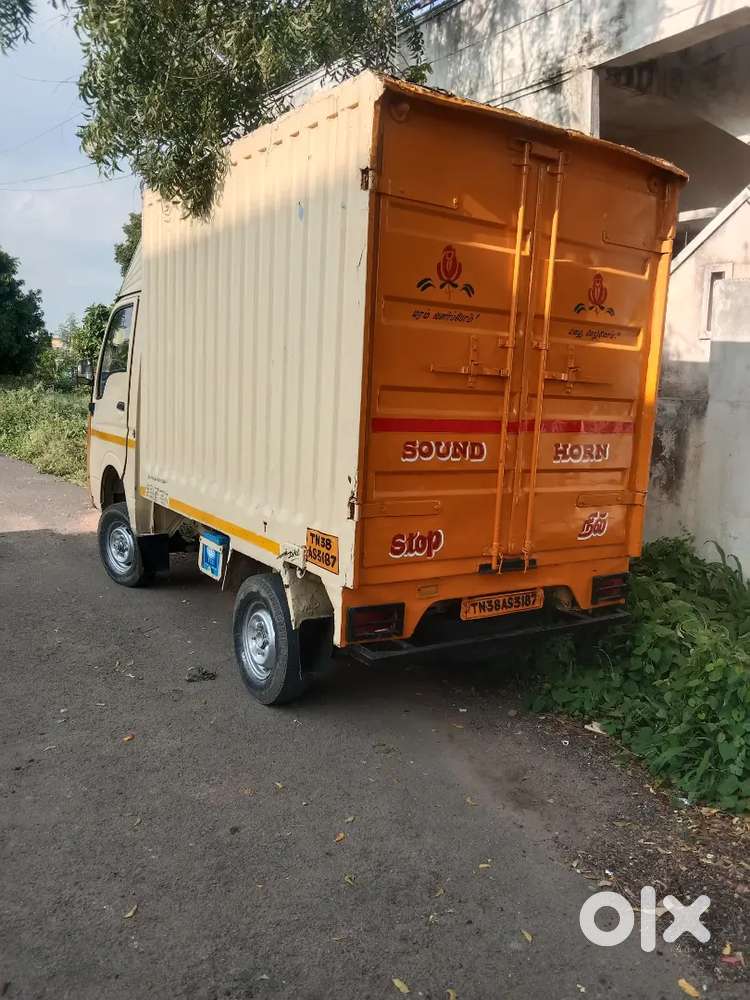 Driver experience min 2 yr