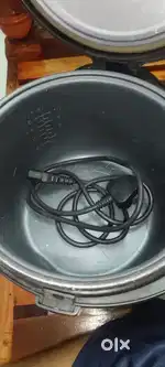 Preethi primo silver leaf.electric cooker