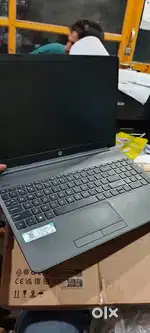Laptop hp i3 processor 8 GB 512 SSD 11th generation