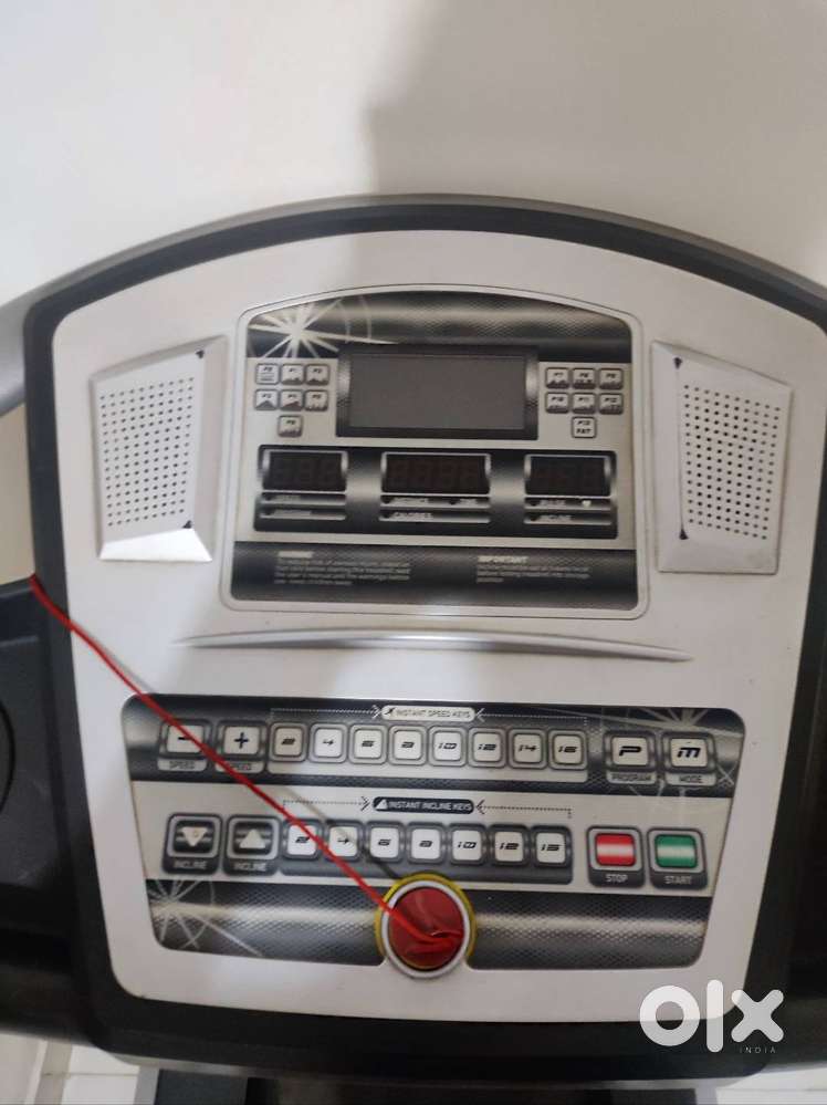 Trademill in a very good condition. Located at Dombivli