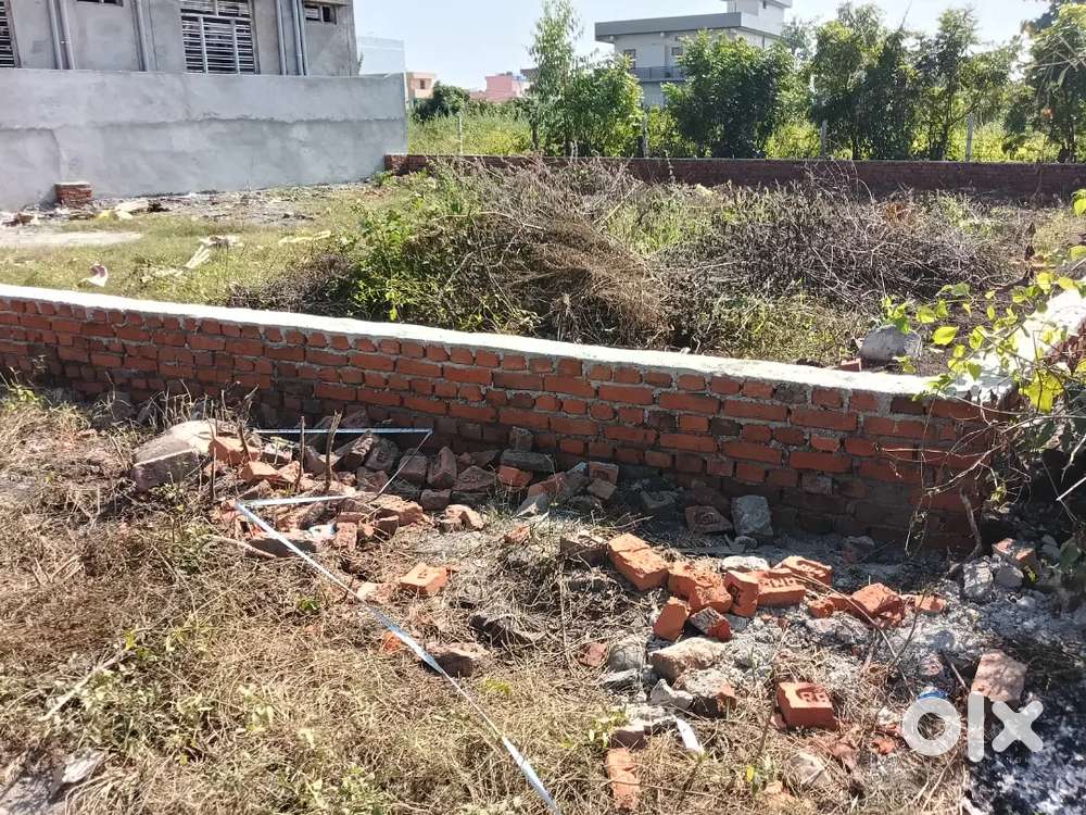 Rto road में आवासीय प्लॉट बिकाऊ है साइज 30*60 व 60*60 और 30*53 अलग अलग