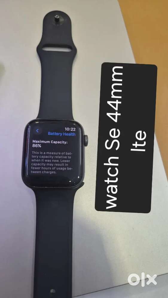 Apple Watch SE 44mm Cellular + Gps in excellent condition