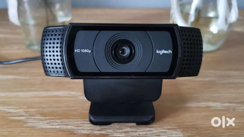 Logitech webcam 920HD 1080p good working condition 
1080 pixel