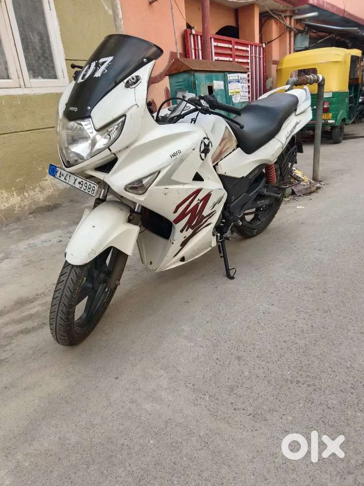 Hero karizma zmr