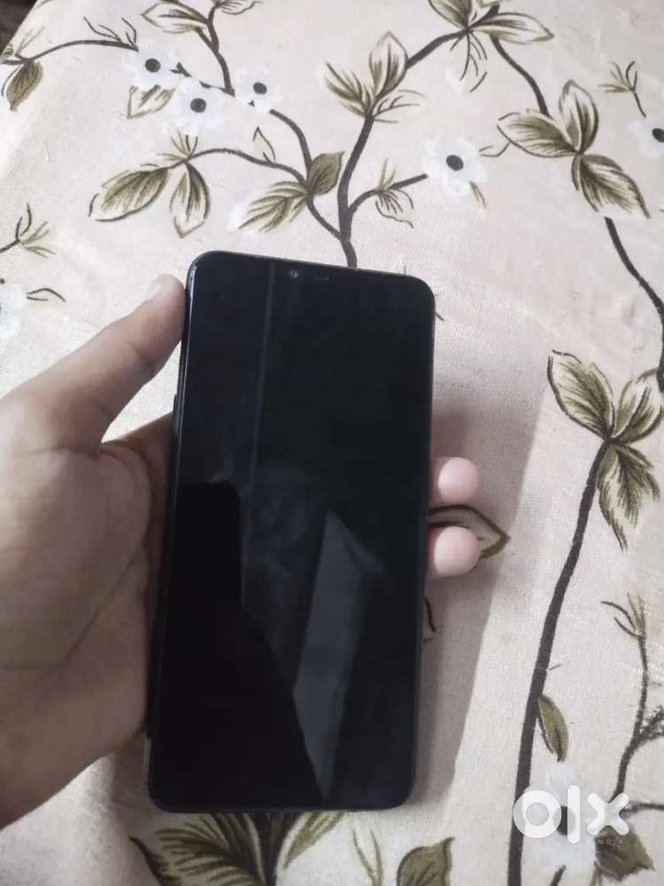 Realmi 2 good condition 3/32.        4g mobile