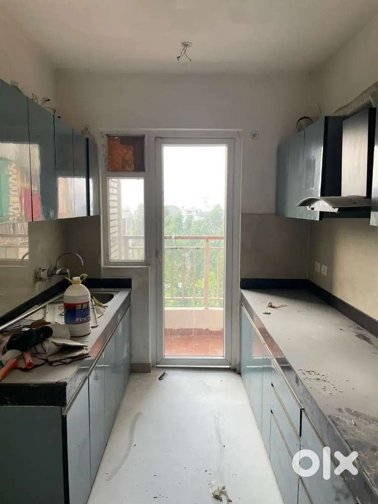 2 bhk flat for Rent near Lulu Mall Rishita Mulberry Golf City Lucknow