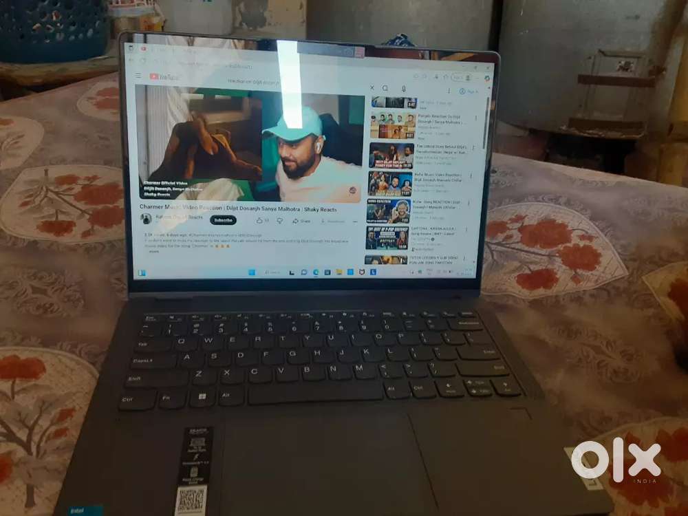 Lenovo Laptop with touchscreen features..