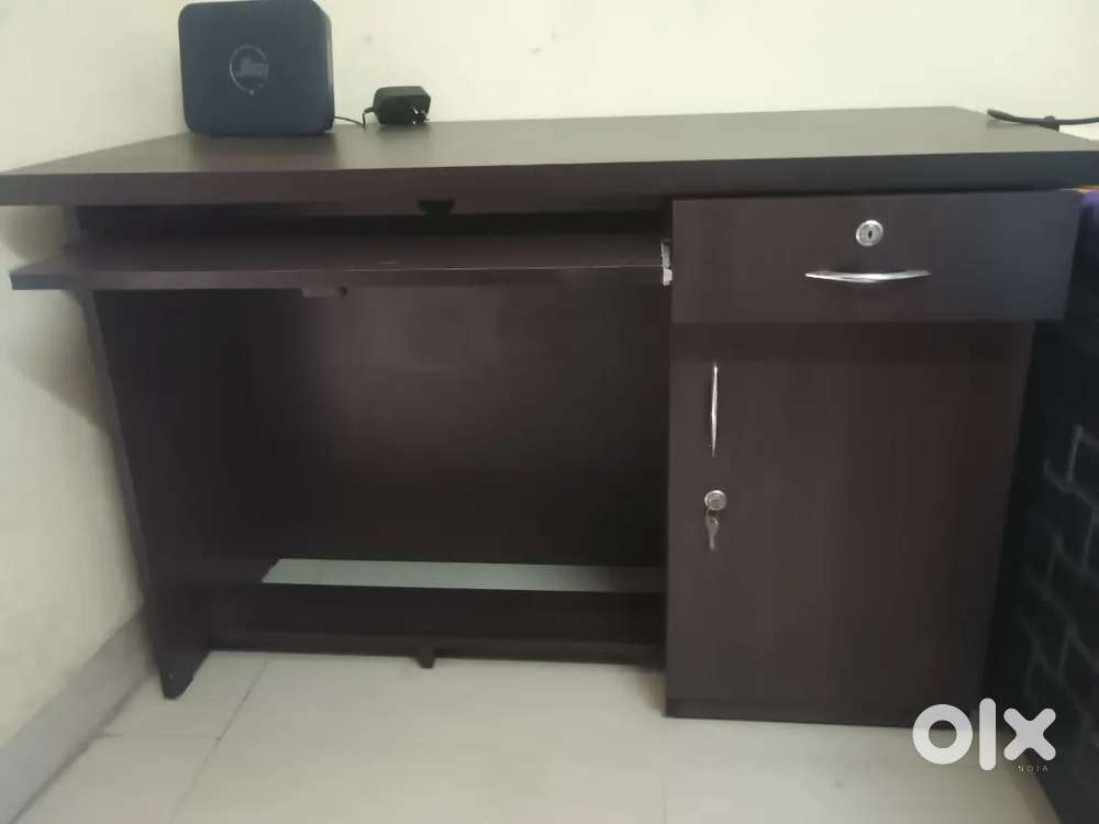 Computer Table