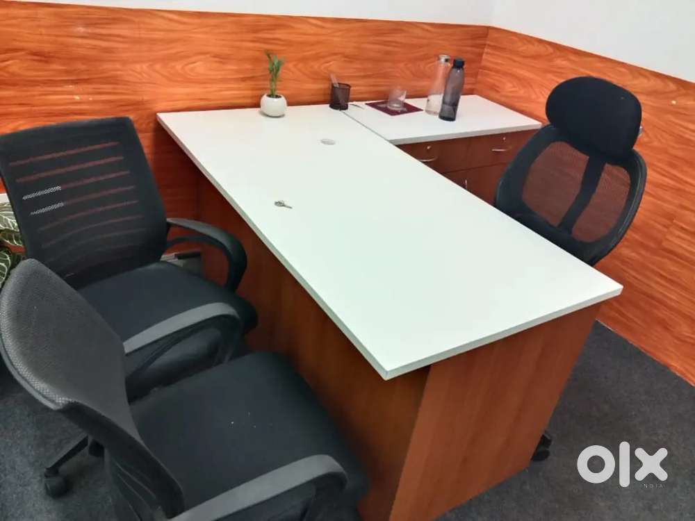 4 Cabin's with Workstation's fully furnished office space for rent