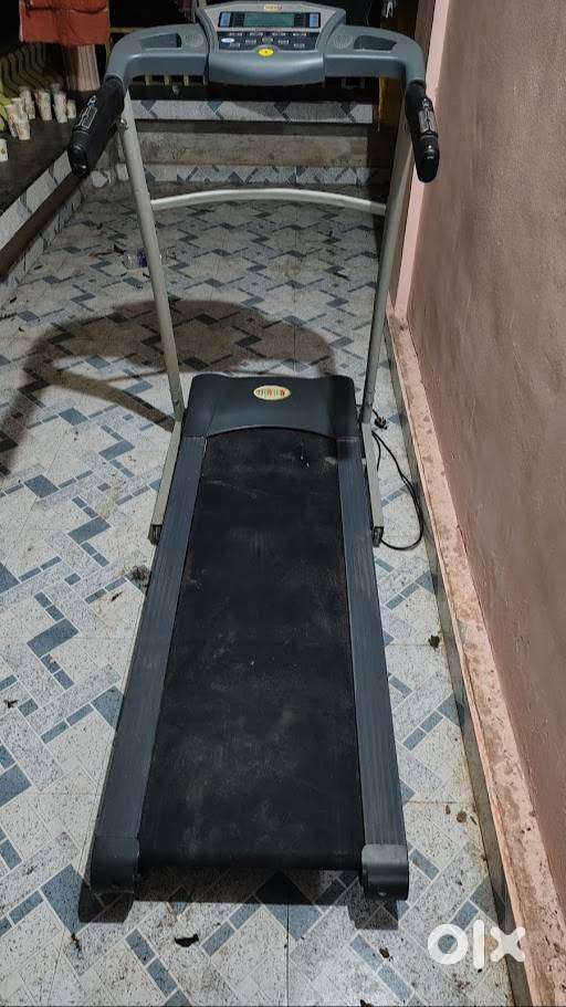 Physique PL 369 Treadmill