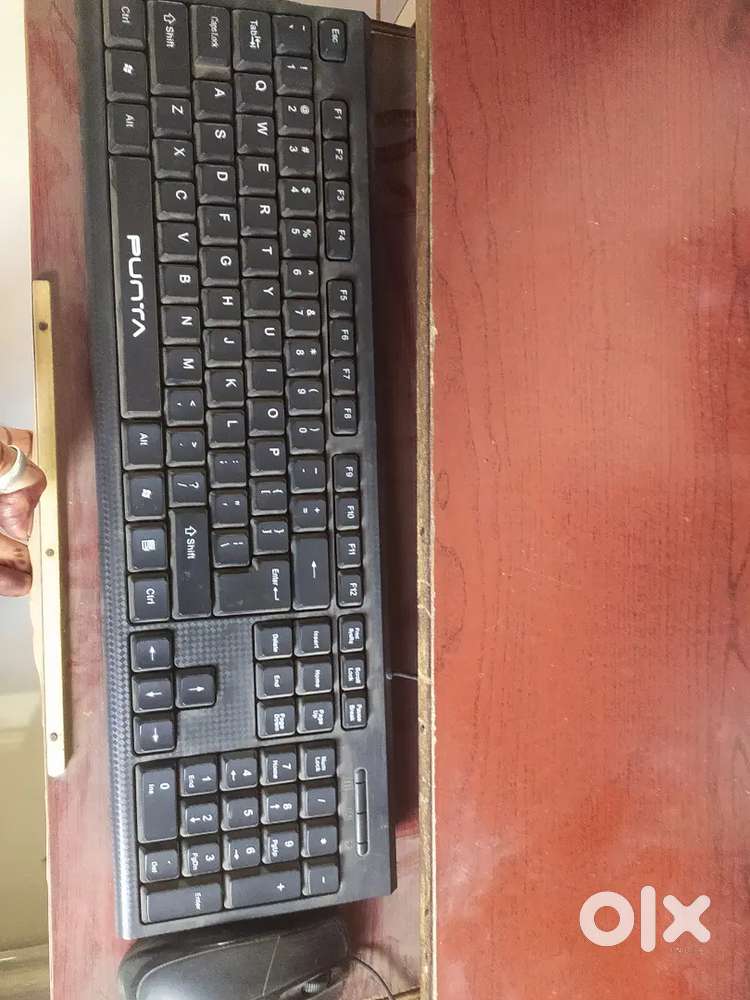 Computer with keyboard CPU nd Mouse