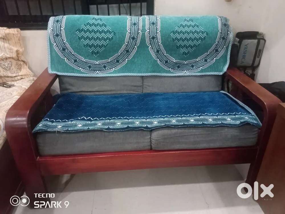 2 SEATER SOFA WITH SEAT AND COVER