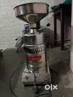 Aata chakki machine