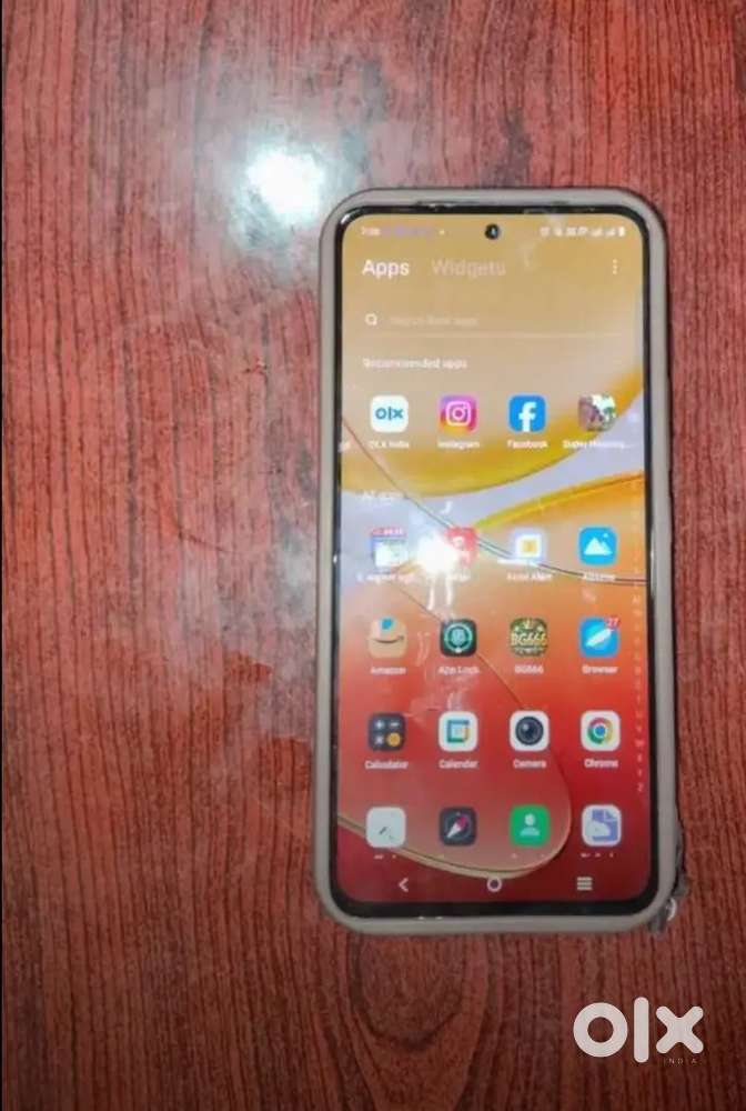 Vivo y 200e5g ram8/128 charger ke saath/vivo v605g bill box charger