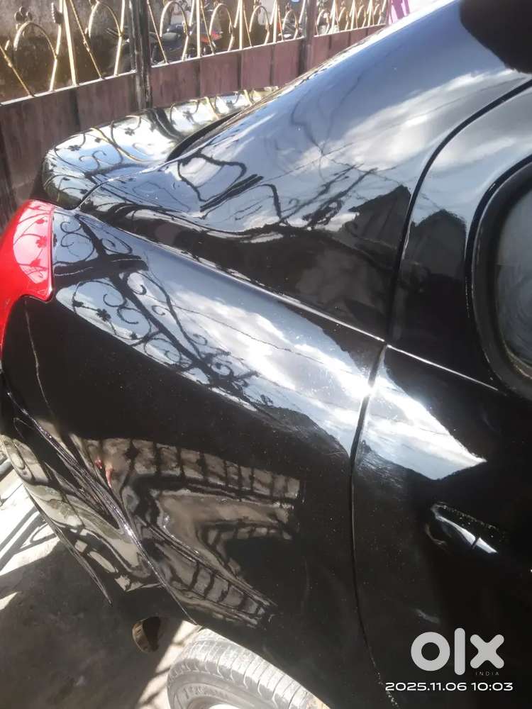 Maruti Suzuki Swift Dzire 2009