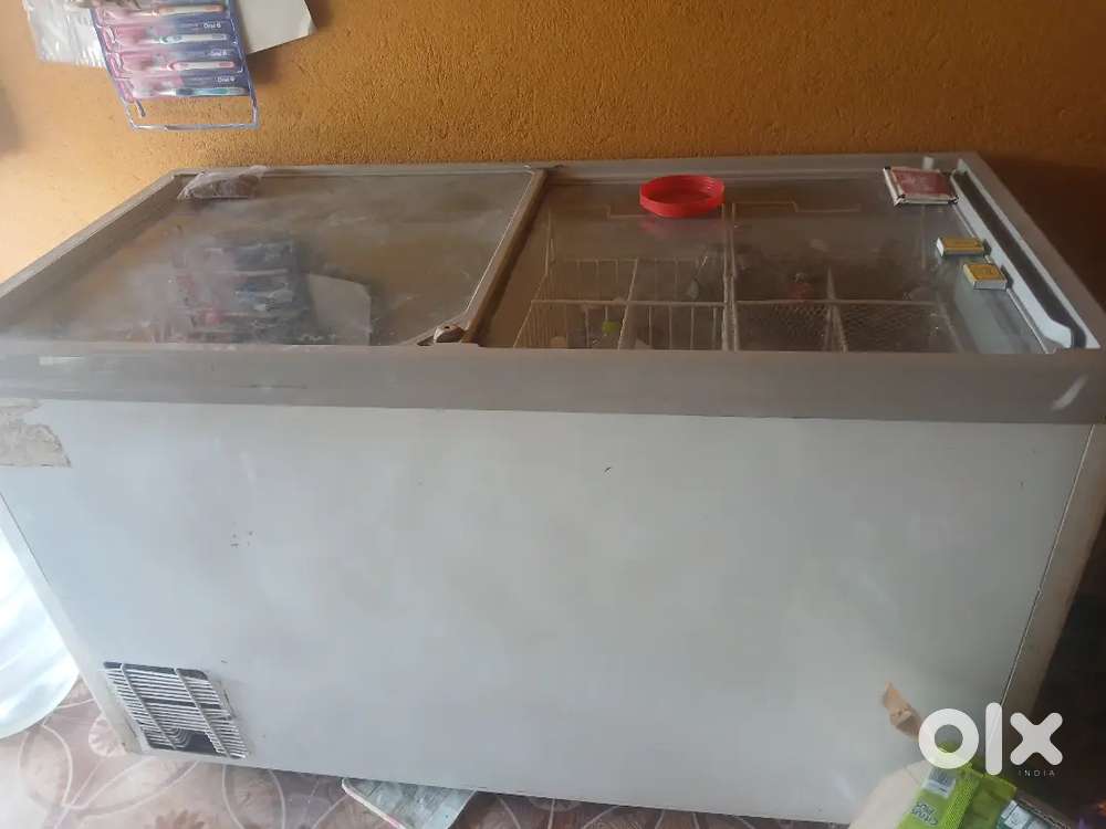 Ice greem fridge
