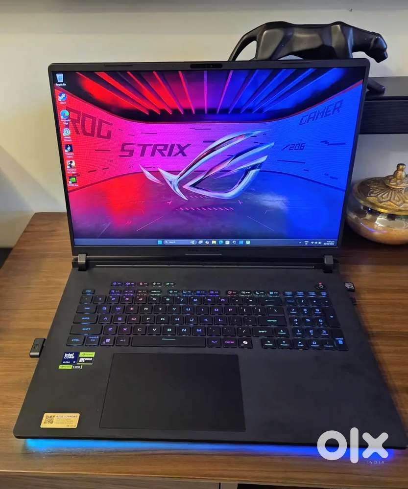 GAMING LAPTOP : ASUS ROG Strix SCAR 18 [RTX 5090 /ULTRA 9 275HX]