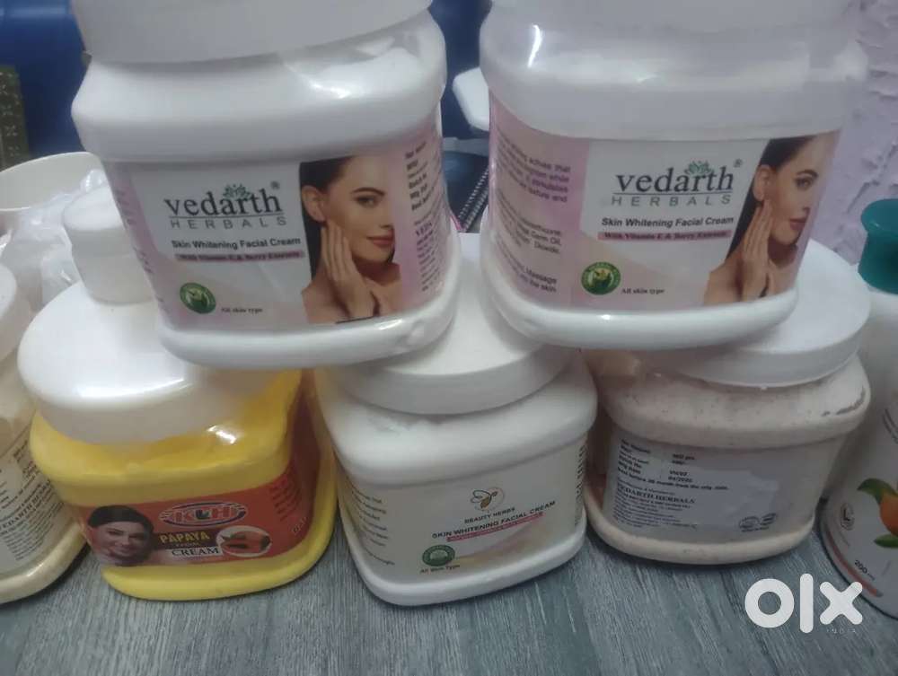 Spa k liye smart Ladki chahiye jo maanger ka kaam sambhal sake