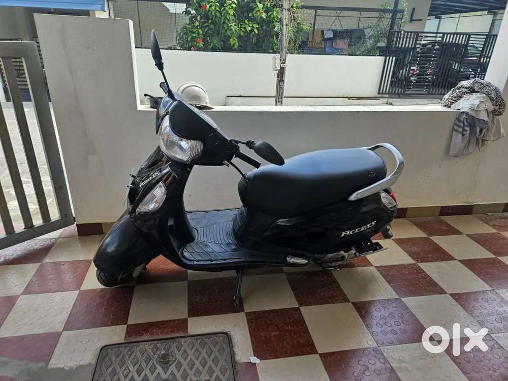 Suzuki Access 2015, fully serviced, new battery, good condition