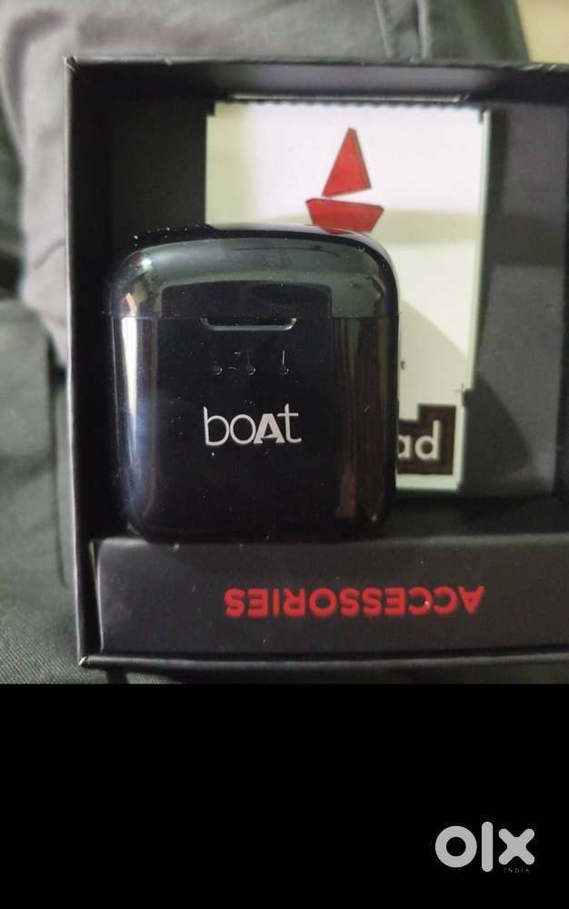 Boat earbuds 131