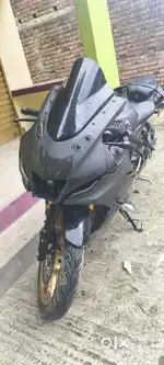 Yamaha R15 v4