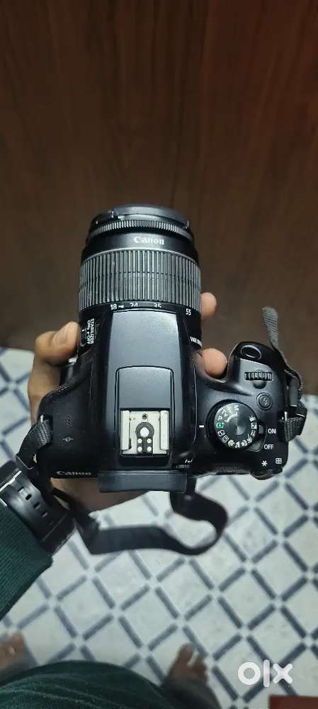 Canon 1300D DSLR camera