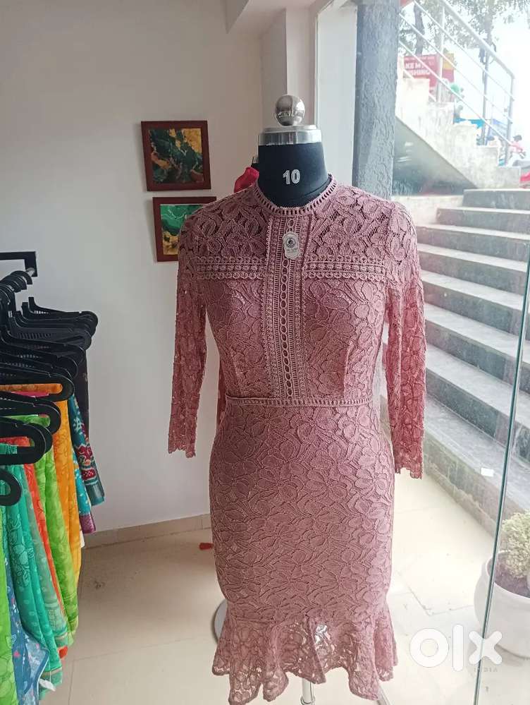 Boutique maniquine. Only 2 months old