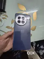 One Plus 13- 12gb/256 gb- 5 months old