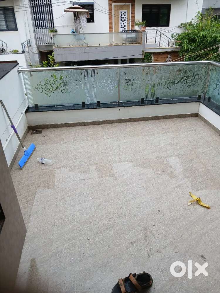 Tenament with full amenities