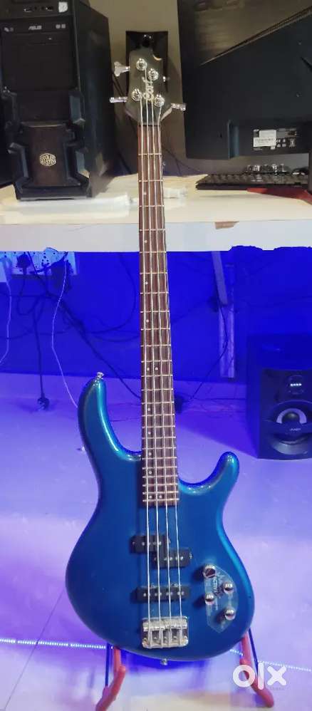 CORT bass guitar Active plus
