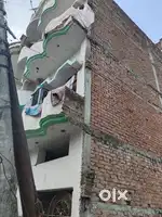 यह मकान बिकाऊ है, तीन मंजिल मकान है, जो भाई लेना चाहते हैं संपर्क करे,