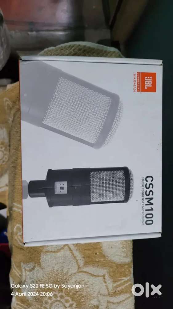 Sealed pack JBL original professional microphone.