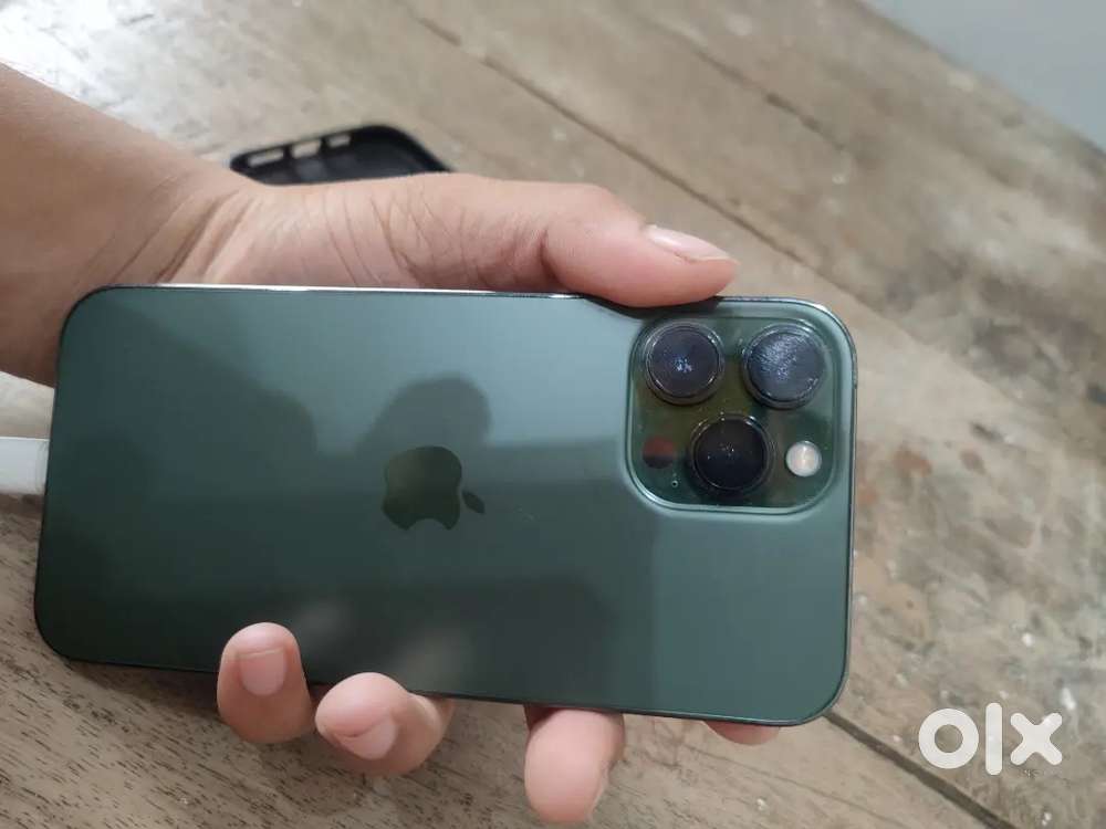 iPhone 13 pro max display problem