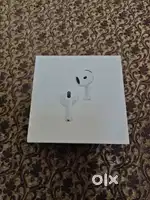AirPods 4 with ANC