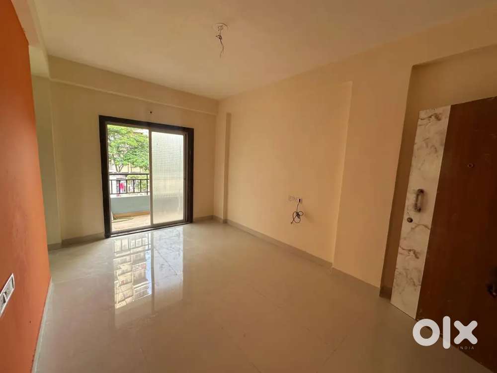 #LAVISH 1 BHK FLAT AT SAI CRISTAL, UBALE NAGAR AT 21 LAKHS.710 SQFT