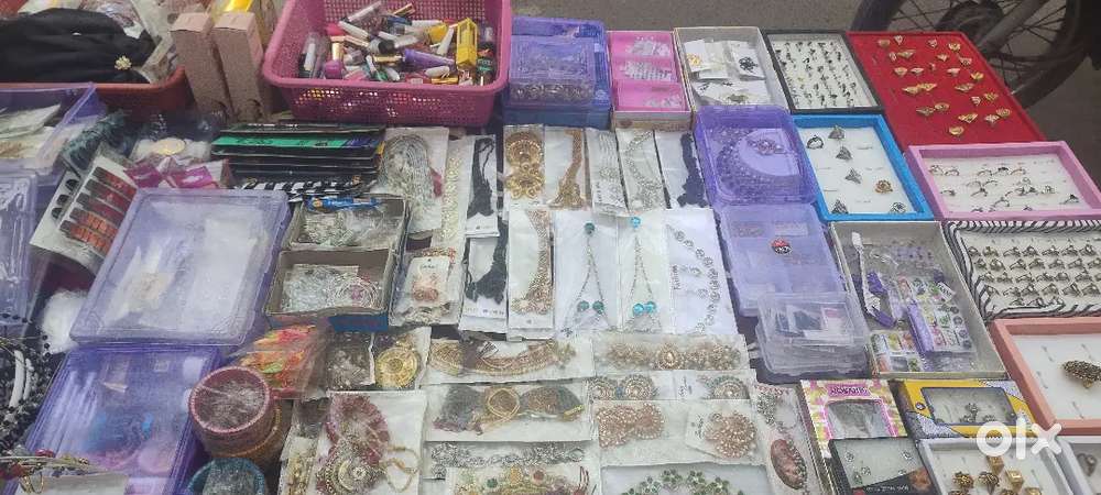 Artificial jewelry iteam
