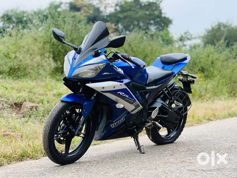 Yamaha R15 v2 good condition