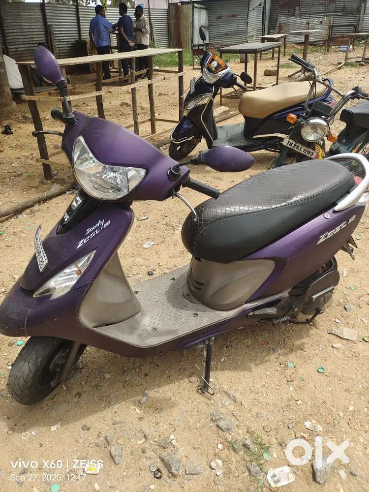 Tvs scooty zest