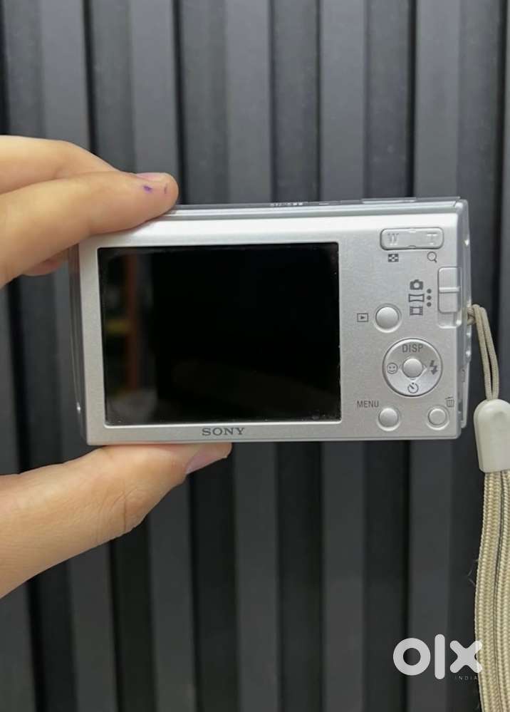 Retro Digital Cameras (Digicam) - FUJI FINEPIX & SONY CYBERSHOT